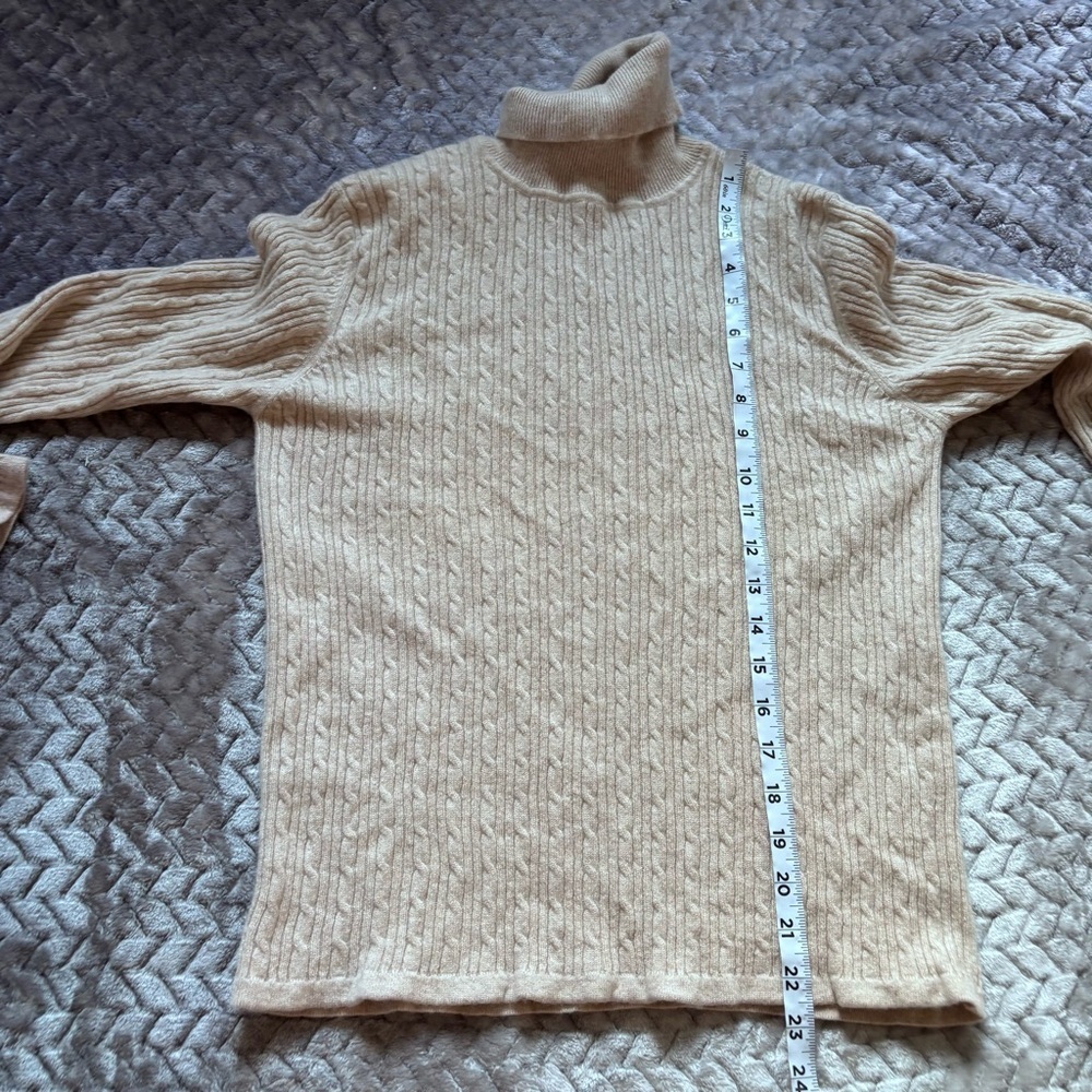 ⭐️⭐️⭐️Women’s Pursuits LTD 100% CASHMERE sweater neutral cream size medium - Picture 10 of 10